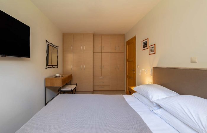 room(44)-4